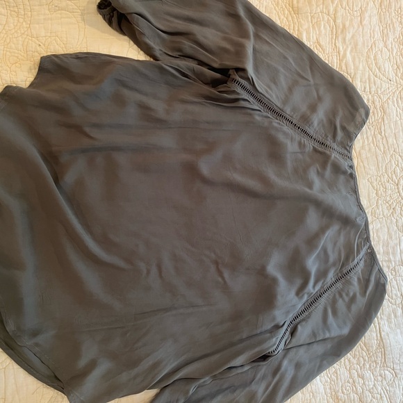 Army green, flowy and airy on. Tie up front, loose bottom to tuck or wear loose - Picture 3 of 6